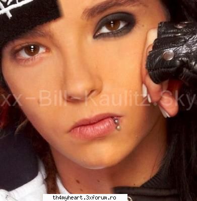 mie mi-ar placea sa fie emo ... (in nici un caz manelist oricat d sweet ar fii  :rolleyes: ) ...si d
