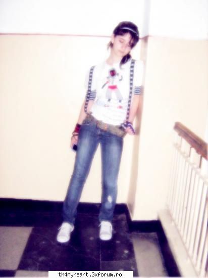 asa-s ei... - gata gata...pun poza q christine si gata...incep! - $*..::Fan-Fiction::..*$