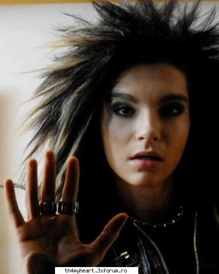 apsolut tot! :nebun:  :nebun:  :zzz:  :nebun:  :nebun:  :hi: ce iti place la bill?