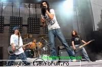 ink una :hi:  :hi: poze cu tokio hotel pe scena!