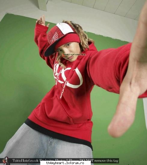 poze cu Tom Kaulitz! - oana - $*Tom Kaulitz*$(guitar, geb. 01,09,1989)