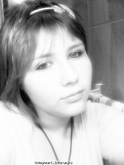 :d :wink2:  :wink2:  =)  :razz: poze cu noi......